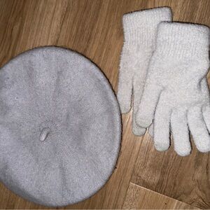 Gray beret and glove set